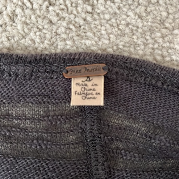 Free people gray slouchy sweater size S - Picture 2 of 4